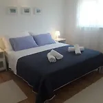 Appartamento S Pogledom Ždrelac