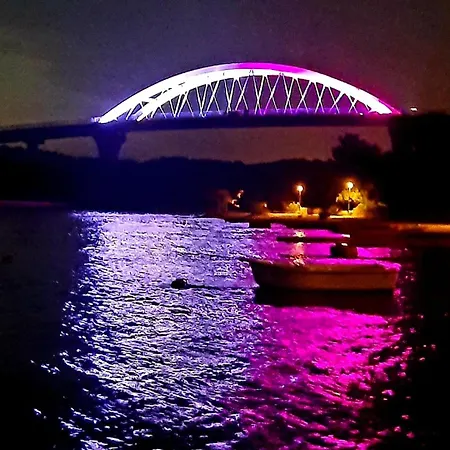 S Pogledom * Ždrelac