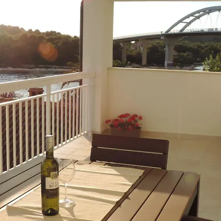 Apartament S Pogledom *