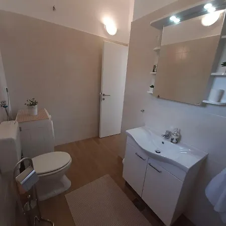 Apartament S Pogledom *