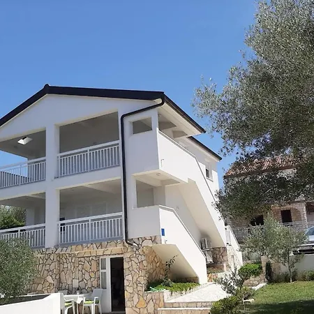 Apartman S Pogledom *